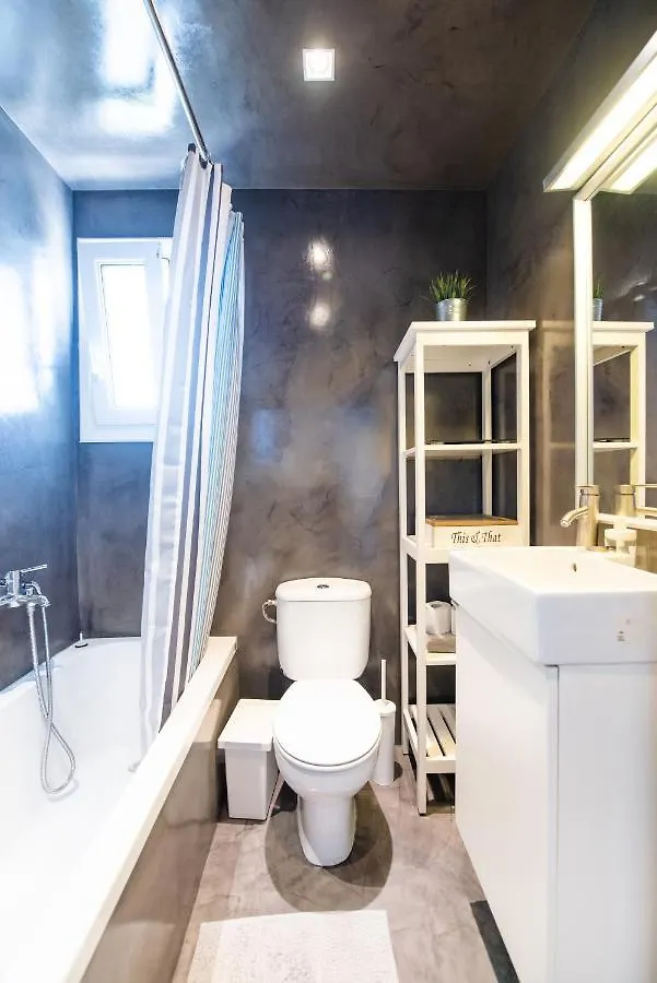 Penelope By Halu!, Central 2-Bd Apartment Thessaloniki