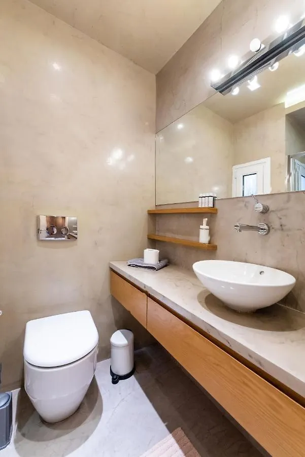 Penelope By Halu!, Central 2-Bd Apartment Thessaloniki Greece
