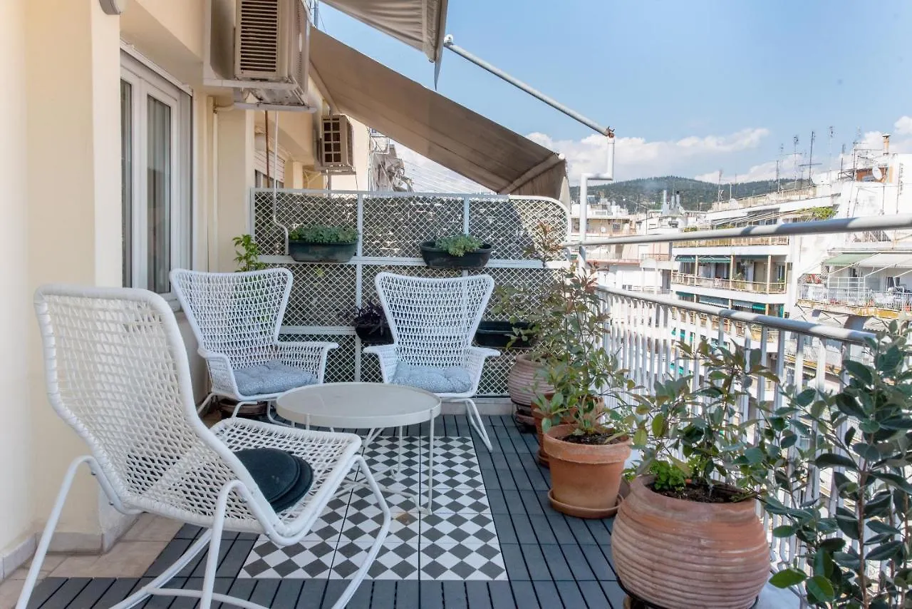 Penelope By Halu!, Central 2-Bd Apartment Thessaloniki