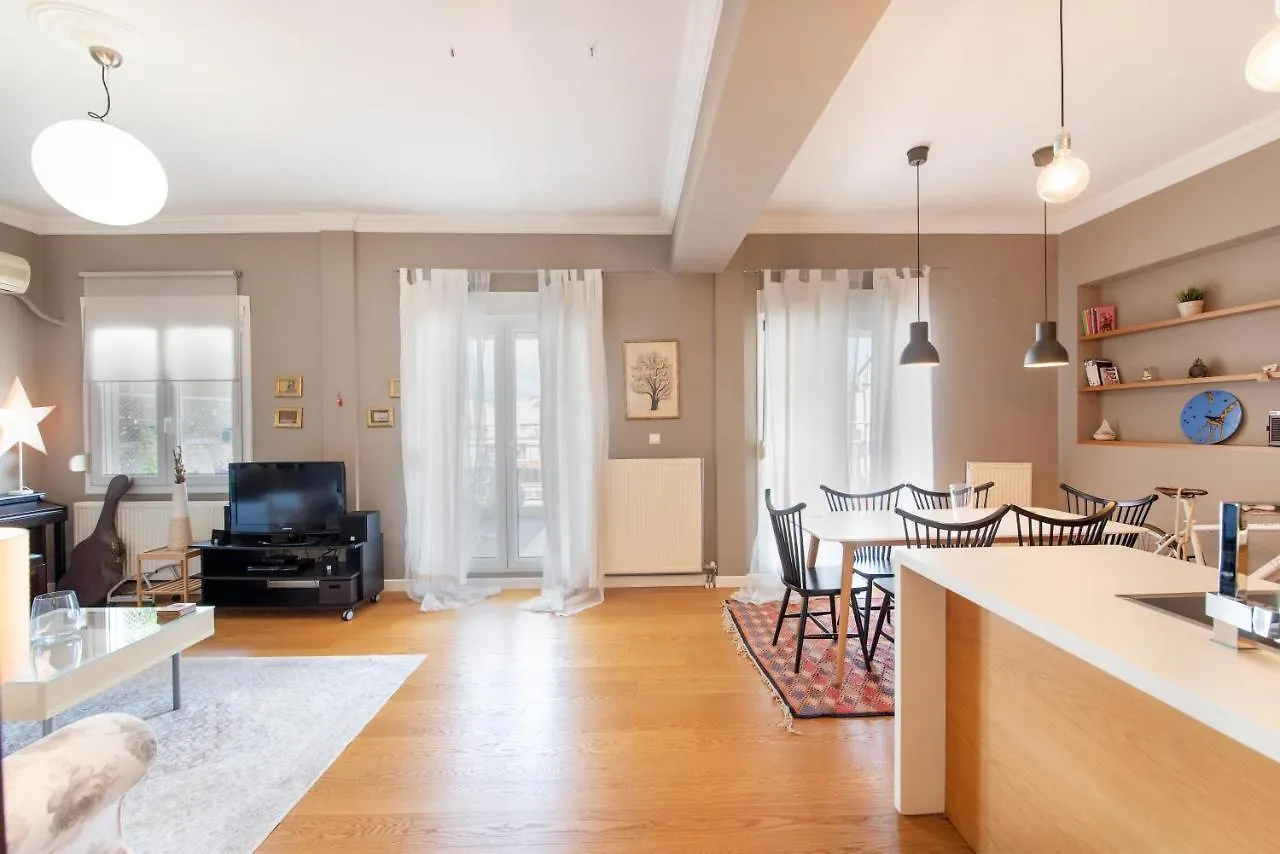 Penelope By Halu!, Central 2-Bd Apartment Thessaloniki